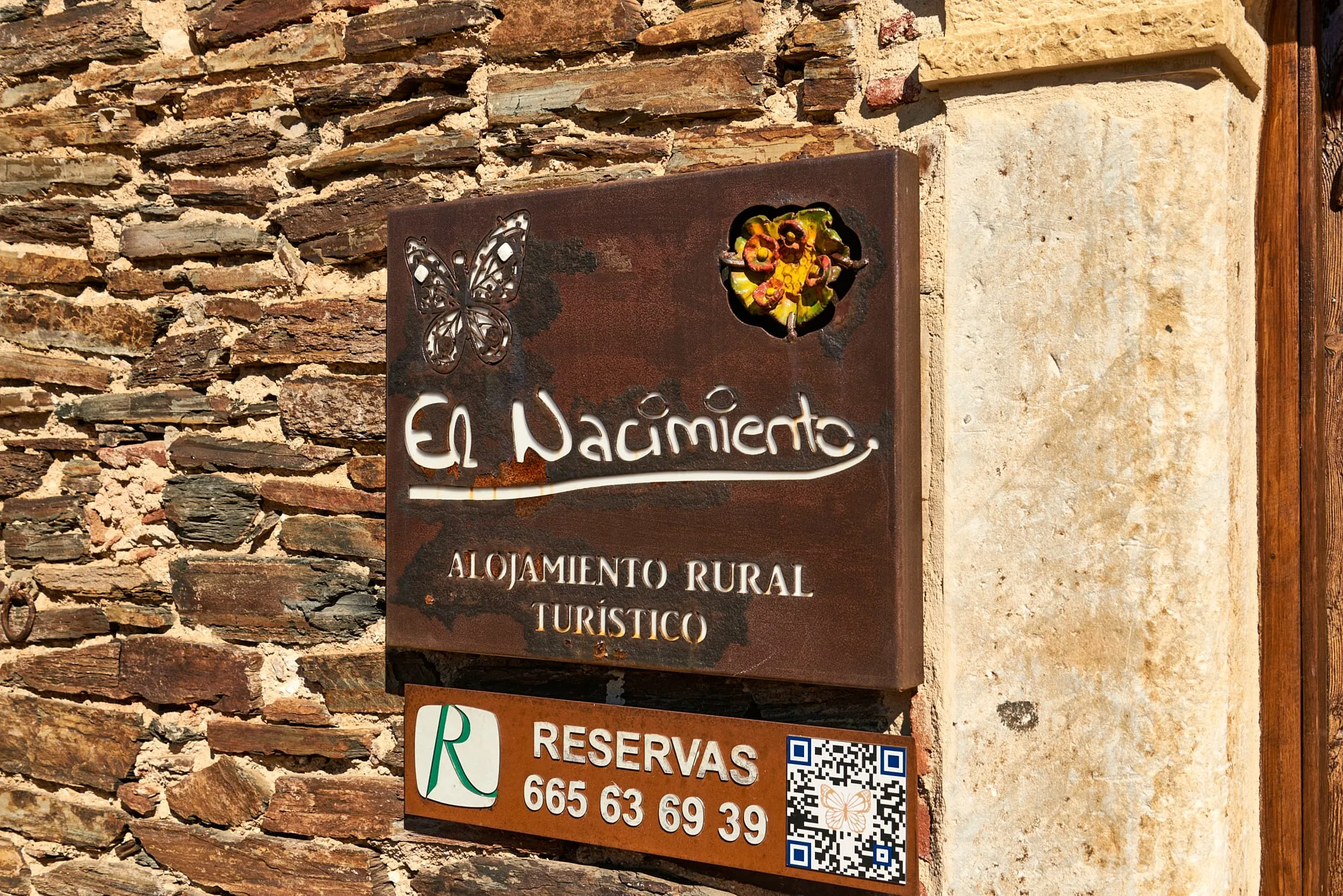 Cartel de la casa
